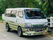 Toyota Dolphin LH113 1991 Van