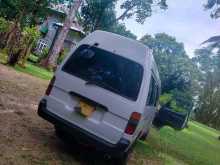 Toyota Dolphin LH 125 5L 1997 Van
