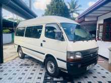 Toyota Dolphin LH 123 2003 Van