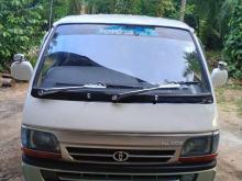Toyota Dolphin LH113 1991 Van