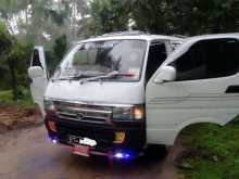 Toyota Dolphin LH102 1992 Van