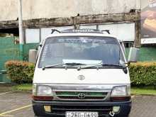 Toyota Dolphin LH102 1992 Van