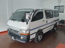 Toyota Dolphin LH102 1990 Van