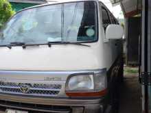 Toyota Dolphin LH102 1991 Van