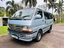 Toyota Dolphin LH102 1992 Van