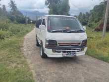 Toyota Dolphin LH102 1992 Van