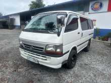 Toyota Dolphin LH102 1994 Van
