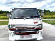 Toyota Dolphin LH110 1995 Van