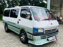 Toyota Dolphin LH110 Long 1991 Van