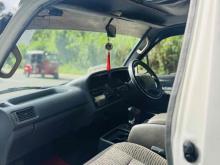 https://riyasewana.com/uploads/toyota-dolphin-lh113-118460924841.jpg