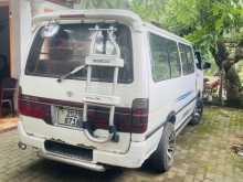 https://riyasewana.com/uploads/toyota-dolphin-lh113-11903394133.jpg