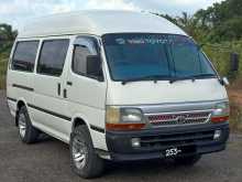 https://riyasewana.com/uploads/toyota-dolphin-lh113-131914454092.jpg