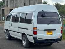 https://riyasewana.com/uploads/toyota-dolphin-lh113-131914454903.jpg