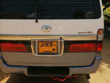 Toyota Dolphin LH113 2000 Van
