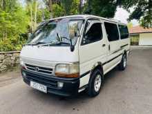 Toyota Dolphin LH113 1995 Van