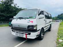 Toyota Dolphin LH113 1995 Van