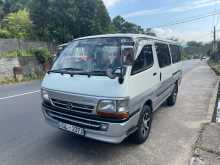 Toyota Dolphin LH113 1995 Van