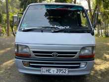 Toyota Dolphin LH113 1999 Van