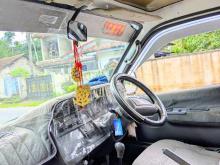 https://riyasewana.com/uploads/toyota-dolphin-lh113-201308246245.jpg