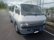 Toyota Dolphin LH113 1991 Van