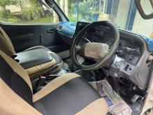 https://riyasewana.com/uploads/toyota-dolphin-lh113-232103086965.jpg