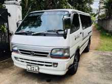 Toyota Dolphin LH113 1993 Van