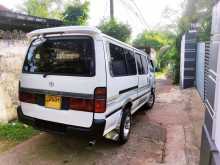 https://riyasewana.com/uploads/toyota-dolphin-lh113-295516642.jpg