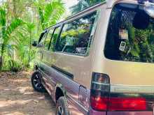 Toyota Dolphin LH113 1995 Van