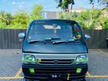 Toyota Dolphin LH113 1991 Van