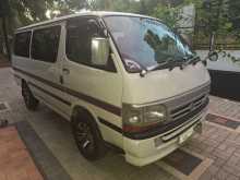 https://riyasewana.com/uploads/toyota-dolphin-lh113-41957414302.jpg