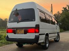https://riyasewana.com/uploads/toyota-dolphin-lh113-52006066704.jpg