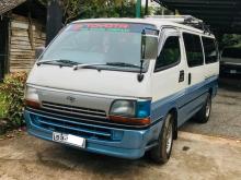 Toyota Dolphin LH113 1993 Van