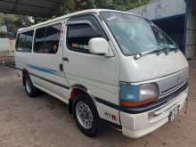 Toyota Dolphin LH119 1993 Van
