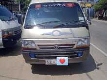 Toyota Dolphin LH120 1993 Van