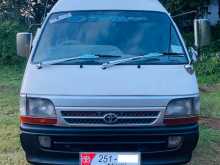 Toyota Dolphin LH123 1994 Van