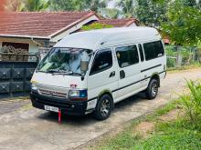 Toyota Dolphin LH123 1995 Van