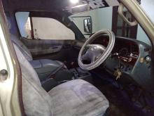 https://riyasewana.com/uploads/toyota-dolphin-lh125-32214326104.jpg
