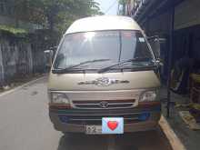 Toyota Dolphin LH125 1993 Van