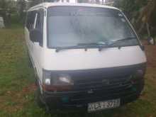 Toyota Dolphin LH172 1999 Van