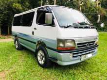 Toyota Dolphin LH172 1999 Van