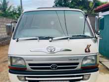 Toyota Dolphin LH172 1999 Van