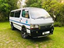 Toyota Dolphin LH172 1999 Van