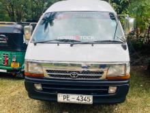Toyota Dolphin LH172 2002 Van