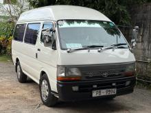 Toyota Dolphin LH172 2002 Van