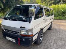 Toyota Dolphin Long 2004 Van