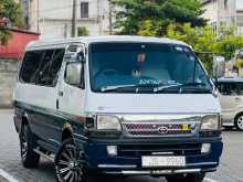 Toyota Dolphin Long 1999 Van