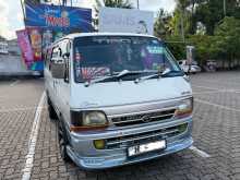 Toyota Dolphin Long 2003 Van