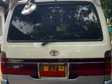 https://riyasewana.com/uploads/toyota-dolphin-long-25225247354.jpg