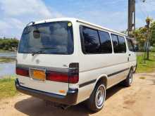 https://riyasewana.com/uploads/toyota-dolphin-long-281533244263.jpg