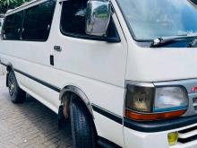 Toyota Dolphin LH172 2003 Van